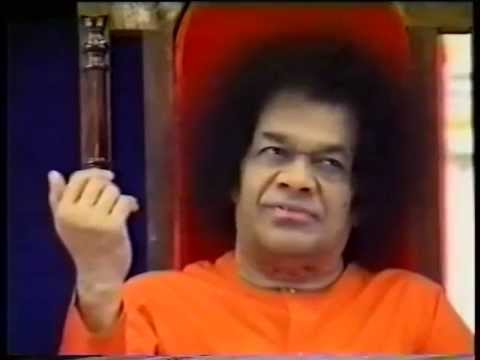 Видео: Уникальная видео запись Саи Бабы