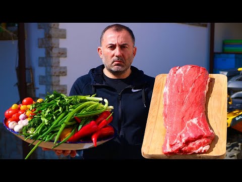 Видео: ОБЖАРИВАЕМ БОЛЬШОЙ КУСОК МЯСА на СКОВОРОДЕ.