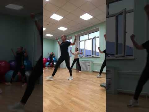 Видео: Кардио с гантелями!