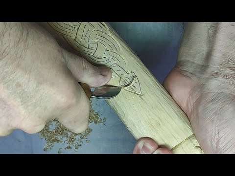 Видео: Топорище на заказ & Драконы #28 / The Dragon - A drawing on an Ax