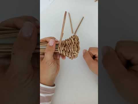 Видео: Мастер класс плетеная леечка 