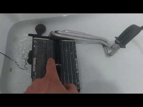 Видео: проверка радиатора на печку,мерседес w140