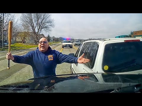 Видео: Когда идиоты в машинах получают МГНОВЕННУЮ КАРМУ!