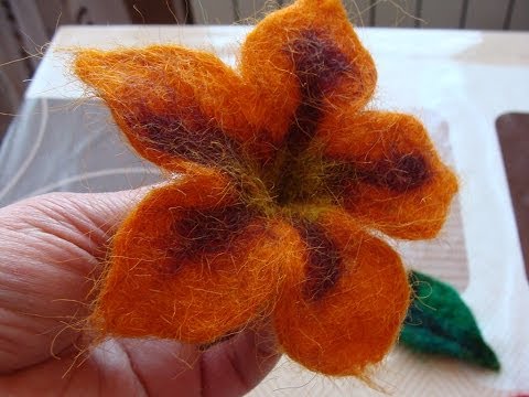 Видео: цветок из шерсти
