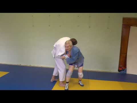 Видео: Передняя подножка  - варианты,техника ч.2