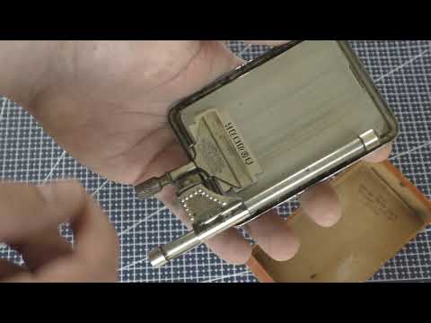 Видео: Standart safety razor blade sharpener. Приспособление для правки лезвий для бритв