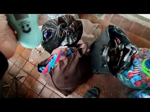 Видео: На улице плюс,время собирать алюминиевые банки.