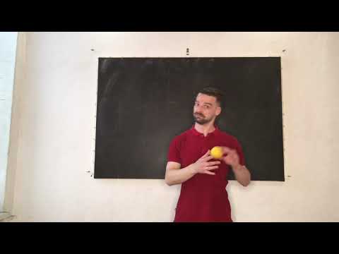 Видео: Урок 31. Отбивы. Жонглирование Павел Горский.