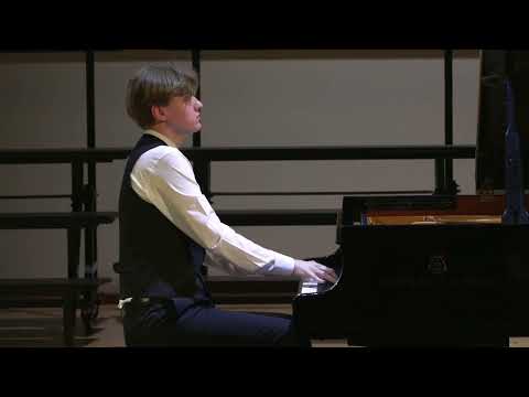 Видео: ЧАЙКОВСКИЙ Гавот и Адажио - Данил Ростовцев / TCHAIKOVSKY Gavotte and Adagio from "Sleeping Beauty"