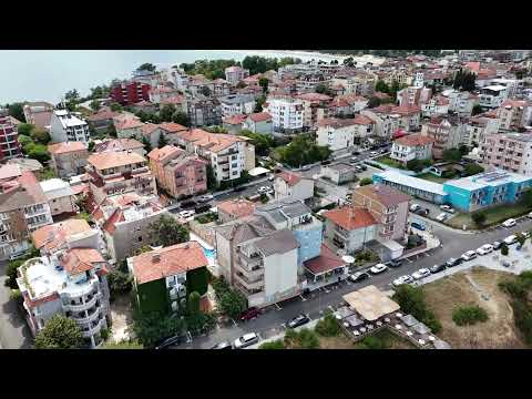 Видео: Над град Приморско с начална точка храм св  св  Кирил и Методий