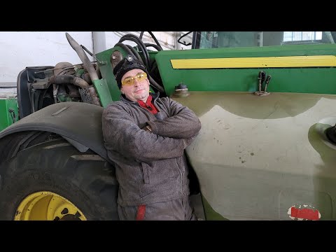 Видео: Сборка узла ВОМ с трактора John Deere 6110B/Сняли поддон с погрузчика 3420