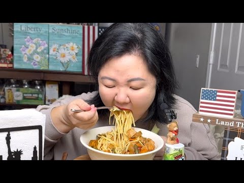 Видео: Мукбанг Уйгурский ЛАГМАН, Редиска По КОРЕЙСКИ, Капуста По КОРЕЙСКИ Самая ПОЛЕЗНАЯ- Кладезь ВИТАМИНОВ