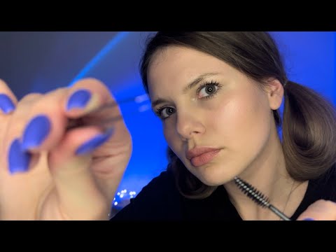 Видео: АСМР ❣️ Оформлю брови пинцетом | ASMR Doing your eyebrows 💫
