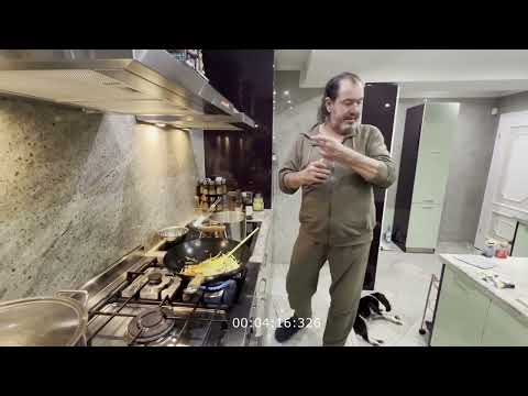 Видео: В кухнята на розовата къща