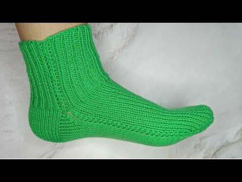 Видео: Простые носки 🧦 на 2-х спицах за вечер🔥, вязать очень легко 🧶