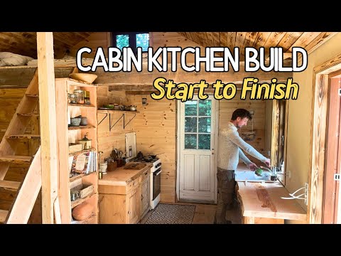 Видео: Обустраиваю кухню в домике из переработанной мебели | Автономный и экологичный