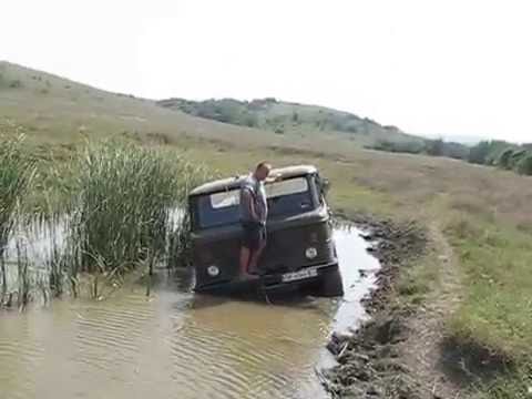 Видео: Газ 66 по бездорожью. Форсируем водоем. Ил, грязь, болото. Hard test drive off-road