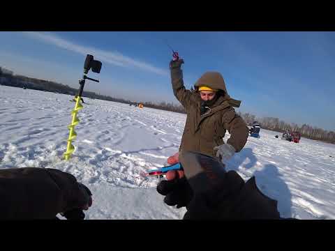 Видео: Жерлицы. ПЕРВЫЙ ЛЁД 2025 г. Зимняя рыбалка на щуку окуня!