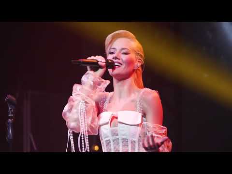 Видео: Юля Паршута - Поговорить  (Live 2022)