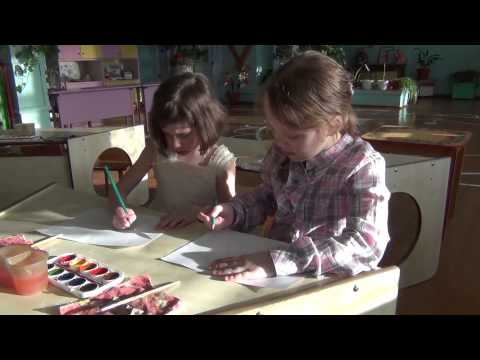 Видео: Североонежск. Д\с Елочка. Выпуск 2014. Мы рисуем.