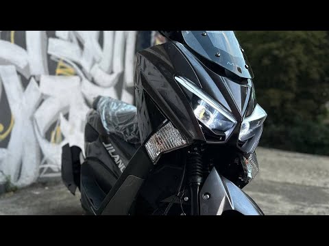 Видео: Обзор скутера Jilang T-max младший братишка Z-max