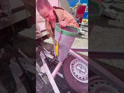 Видео: Результат: ОТБИЛ ЗА СЕЗОН. Отзыв на мобильный лабиринт "Фабрика сладостей"