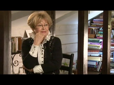Видео: Марина Неелова. Я всегда на сцене @SMOTRIM_KULTURA