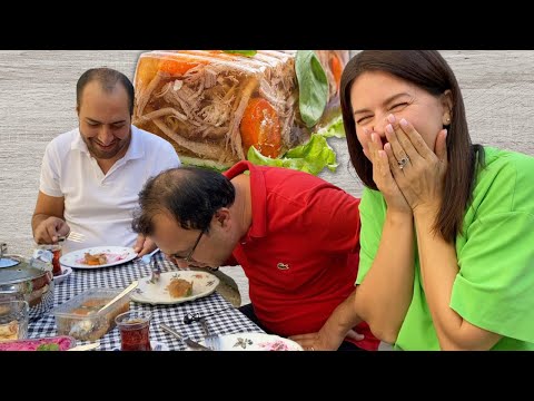 Видео: Турки впервые пробуют ХОЛОДЕЦ!