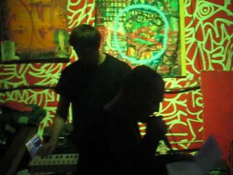 Видео: Мы сегодня выпьем пива - Chonyatsky, Алёша Герман, Женя Комельфо, Миша ЦЦ (Поддон, 03.11.2025)