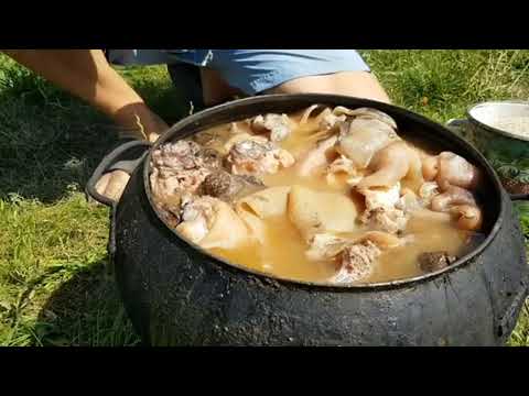 Видео: Семейный уикенд: вкусные моменты на Черничном хуторе. Жаркое с лисичками. Полы и съездили в гости.