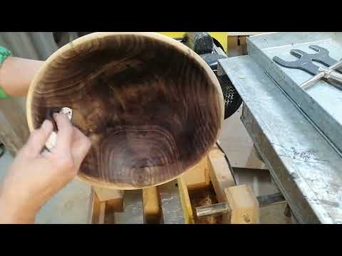 Видео: Огненная чаша: эффект обжига без огня. Burnt-looking black walnut bowl without flame