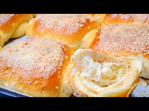 Видео: ✅️ Ви НІЗАЩО НЕ ЗДОГАДАЄТЕСЬ яка НАЧИНКА в СЕРЕДИНІ цих ВОЛОКНИСТИХ і смачних булочок #рецептбулочок