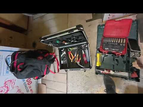 Видео: Стиральная машина Candy и Ariston шумит на отжиме. 4 года не делал этот бренд. Заболела спина.