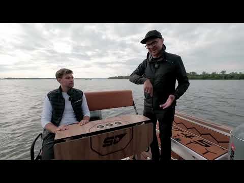 Видео: Обзор кабинного катера 745 Crew Cabin на воде Самара 2023 г. SEARENE YACHTS