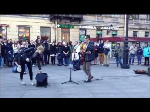 Видео: Кто как слушает музыку (КиШ, Прыгну со скалы и веселое вступление перед ней)