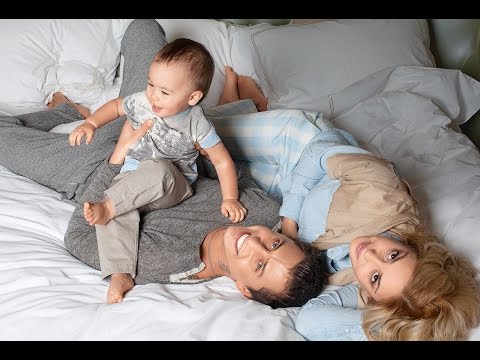 Видео: Павел Прилучный и Агата Муцениеце стали парой года