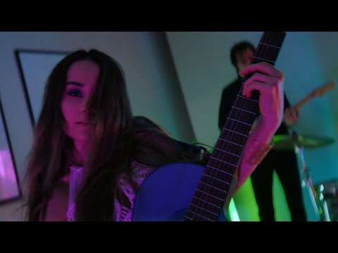 Видео: tAISh -  Косы в ноль (official video)