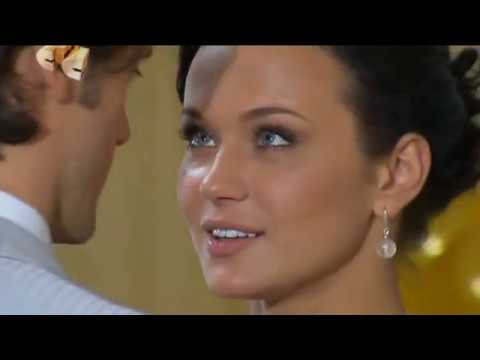 Видео: Э. Трухменёв, М. Берсенева, Artik & Asti – Под гипнозом («Маргоша»)