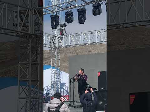 Видео: Ринат Заитов. Маңғыстаудағы Отпан тауда айтқан жыры. Амал мерекесі