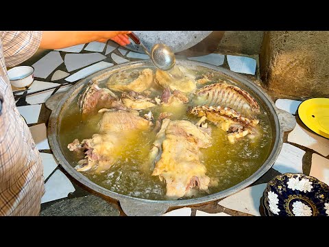 Видео: «10-часовое приготовление мяса от Чирокчи! «Яхна» — самое загадочное блюдо Узбекистана!»