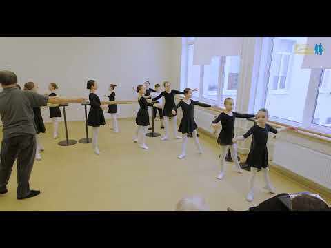 Видео: Открытый урок по классике / школа 164 / группа Средний 1