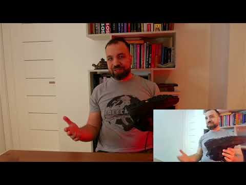 Видео: Обзор снаряжения для командировки. Обувь.