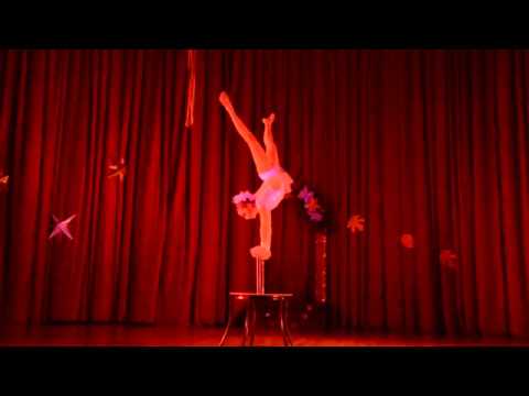 Видео: Эквилибр на стоялках Бережная Анастасия.