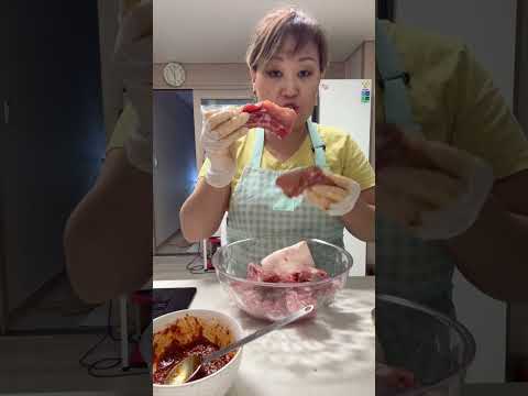 Видео: Куриные окорочка и крылья ,запеченные