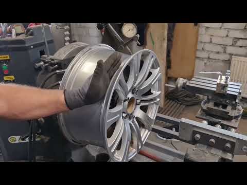 Видео: Теория исправления восьмёрки на автомобильном диске.