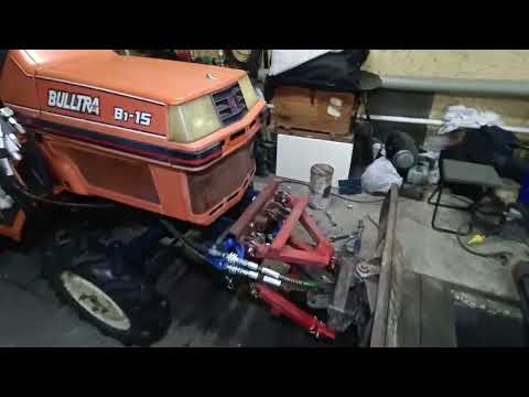 Видео: Передняя навеска от КМЗ на Kubota