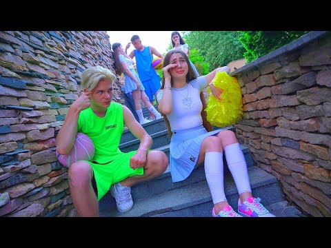 Видео: Тинејџери су нестали из кампа за навијачице ! ДИЈАНА ИМА ВЕЛИКЕ ПРОБЛЕМЕ 😱🫥 Диана Схов Collection