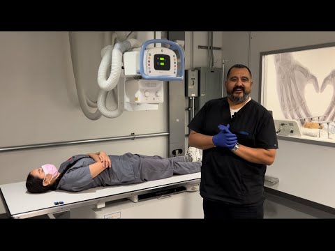 Видео: Расположение рентгеновского снимка колена | Рентгенография с г-ном М.