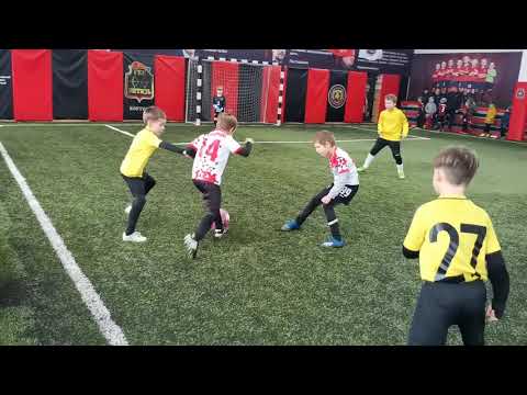 Видео: ДФК Интеграл - Витязь (Ногинск) белые, 06.01.2021, Ногинск, детский футбольный турнир "Витязь CUP"