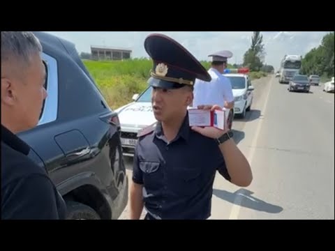 Видео: Депутата Эргешова на Lexus LX600 остановили за тонировку. Он стал ругаться с патрульным